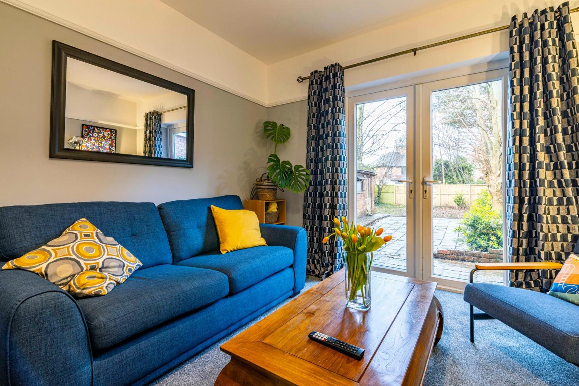 Lovely 4Bdr Home- Off Street Parking Sleeps 7 Nottingham Exterior foto